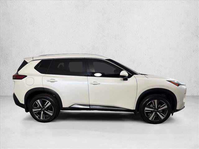 Used 2021 Nissan Rogue Platinum FWD image 4