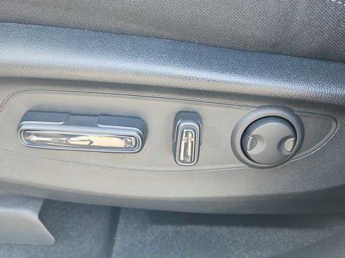 Certified 2025 Honda CR-V EX image 14