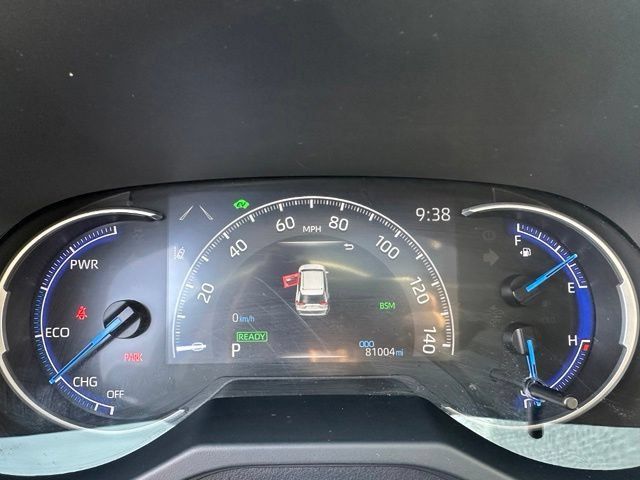 Used 2021 Toyota RAV4 Limited w/ Limited Grade Weather Package AWD/4WD image 17