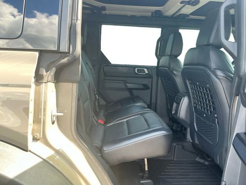Used 2025 Ford Bronco Badlands AWD/4WD image 23