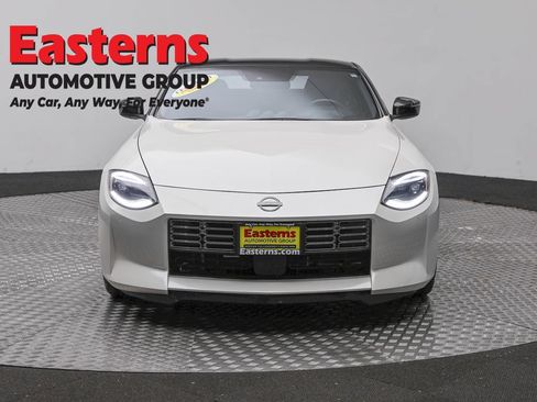 Used 2025 Nissan Z Performance w/ Floor Mat Package RWD image 2