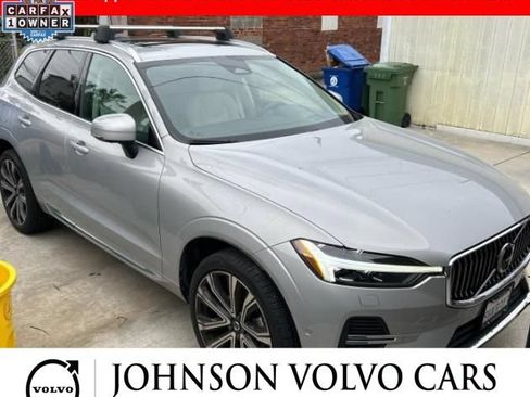 Used 2023 Volvo XC60 B5 Ultimate FWD image 2