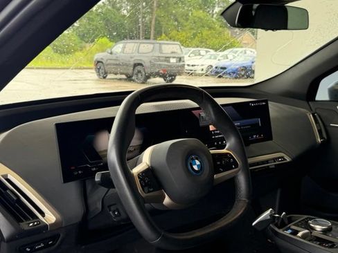 Used 2024 BMW iX xDrive50 w/ Premium Package AWD/4WD image 44
