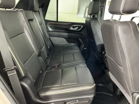 Used 2021 Chevrolet Tahoe Premier AWD/4WD image 19