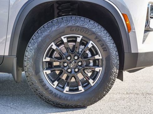 Used 2026 Chevrolet Traverse Z71 w/ Driver Confidence Package image 10