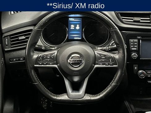 Used 2017 Nissan Rogue SL image 8