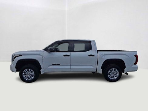 Used 2022 Toyota Tundra SR5 image 9