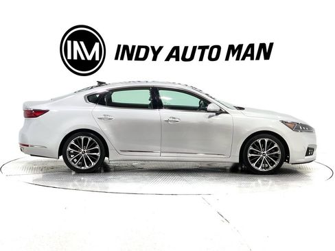 Used 2018 Kia Cadenza Technology image 3