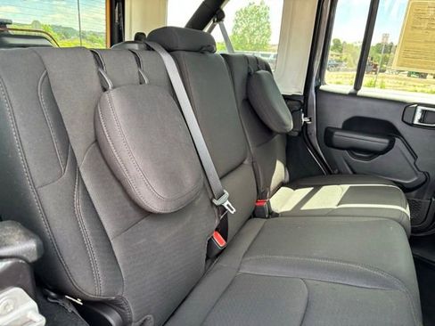 Used 2023 Jeep Wrangler Unlimited w/ Cold Weather Group AWD/4WD image 23