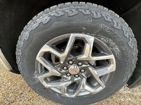 Certified 2019 GMC Sierra 1500 SLT w/ SLT Premium Plus Package image 32