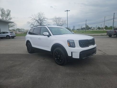 Used 2025 Kia Telluride AWD image 4