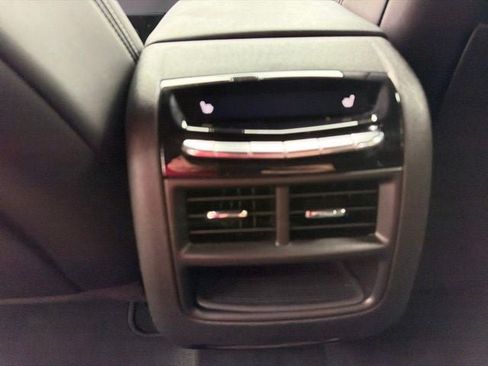 Certified 2023 Cadillac XT5 Premium Luxury AWD/4WD image 19