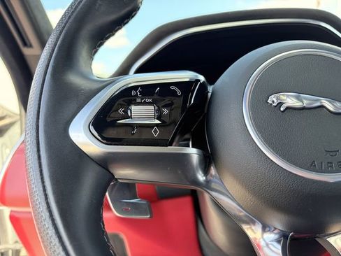 Used 2022 Jaguar F-PACE SVR AWD/4WD image 8