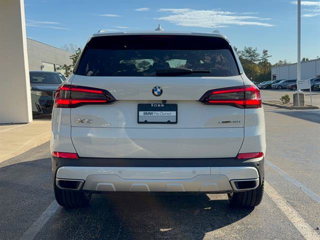 Used 2022 BMW X5 xDrive40i w/ Premium Package AWD/4WD image 4