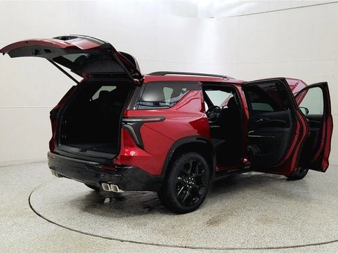 New 2026 Chevrolet Traverse RS image 12