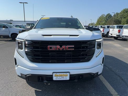 Certified 2025 GMC Sierra 1500 Elevation AWD/4WD image 9