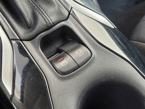 Used 2021 Toyota Corolla LE image 27