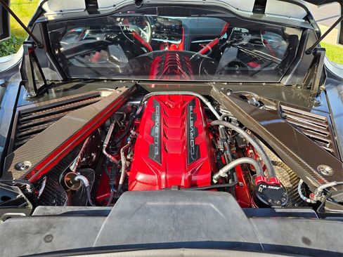 Used 2021 Chevrolet Corvette Stingray Preferred Cpe w/ Z51 Performance Package image 9