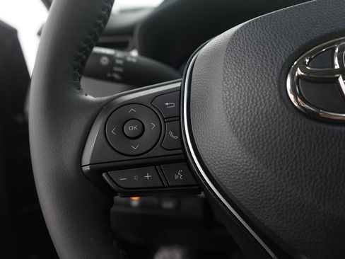 Used 2024 Toyota RAV4 XLE image 26