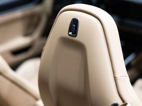 Used 2024 Porsche 911 Carrera image 24