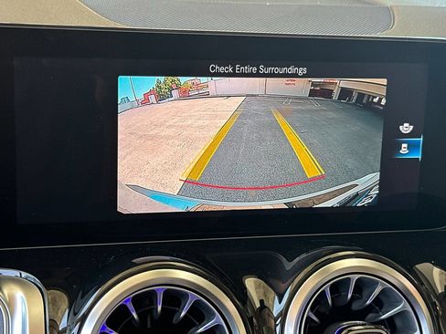 Certified 2023 Mercedes-Benz GLB 250 4MATIC image 25