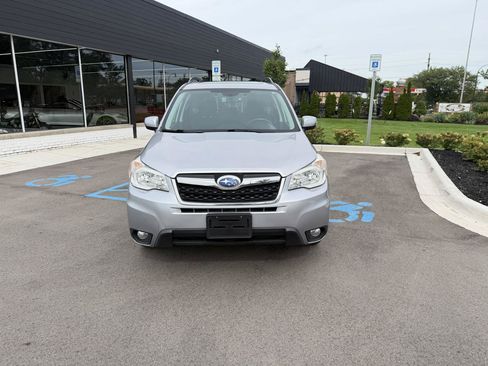 Used 2014 Subaru Forester 2.5i Touring AWD/4WD image 2