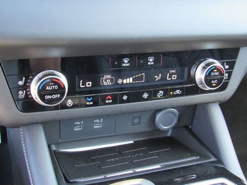 New 2026 Mitsubishi Outlander SEL FWD image 29