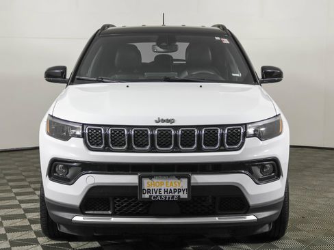 Used 2024 Jeep Compass Limited AWD/4WD image 10