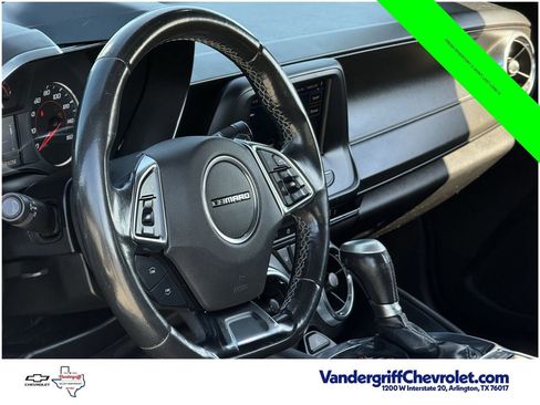 Used 2020 Chevrolet Camaro LT RWD image 10