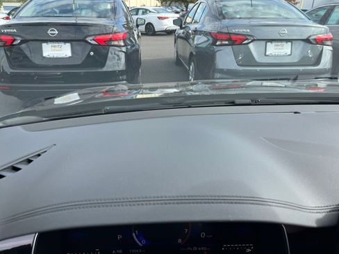 Used 2025 Volkswagen Jetta SE image 12