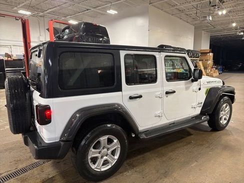 Used 2019 Jeep Wrangler Unlimited Sport S AWD/4WD image 4