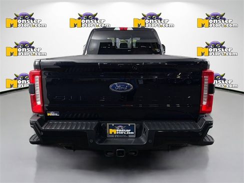 Used 2023 Ford F250 Lariat w/ Sport Appearance Package image 6