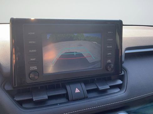 Used 2019 Toyota RAV4 XLE image 16