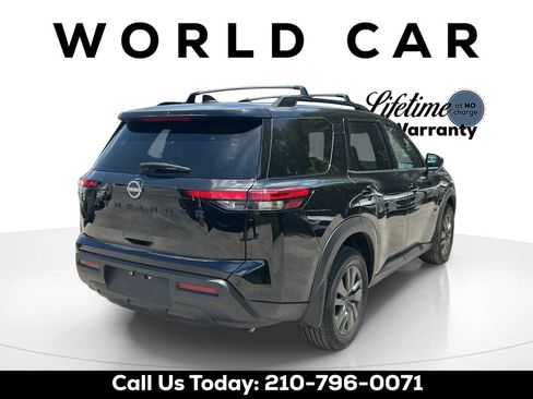 Used 2025 Nissan Pathfinder SV w/ Black Appearance Package FWD image 7