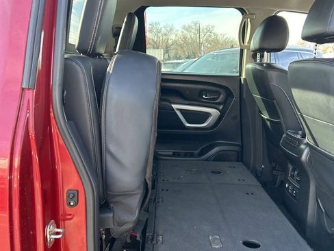 Used 2019 Nissan Titan PRO-4X w/ Pro-4x Utility Package image 14