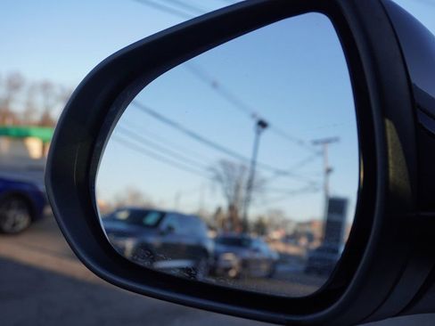 Used 2020 Buick Encore GX Preferred w/ Sport Touring Package image 28