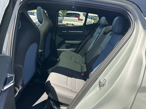 New 2026 Volvo EX30 Plus w/ Climate Package image 17