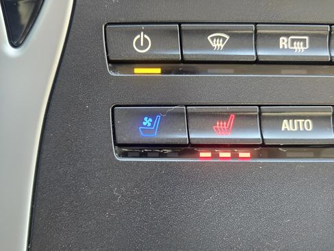 Used 2020 Lincoln Nautilus Reserve w/ Equipment Group 202A image 24