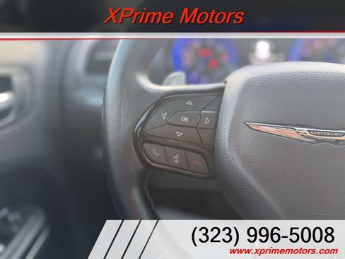 Used 2017 Chrysler 300 S w/ S Model Appearance Package RWD image 21