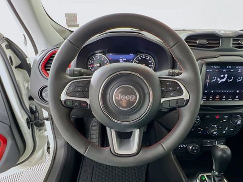 Used 2023 Jeep Renegade Trailhawk image 12