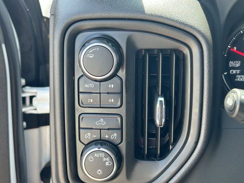 Used 2024 Chevrolet Silverado 1500 Custom Trail Boss AWD/4WD image 19