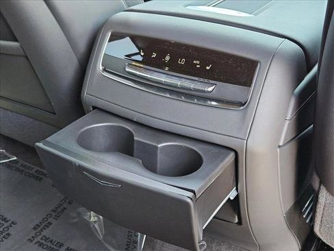 Used 2025 Cadillac Escalade Sport AWD/4WD image 22