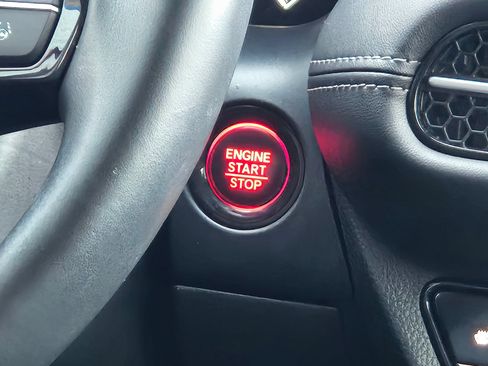Used 2024 Honda HR-V EX-L image 14
