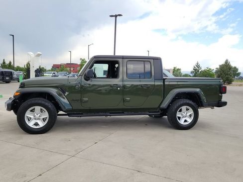 Used 2022 Jeep Gladiator Sport AWD/4WD image 6