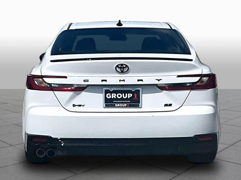 Used 2026 Toyota Camry Hybrid w/ Convenience Package FWD image 5