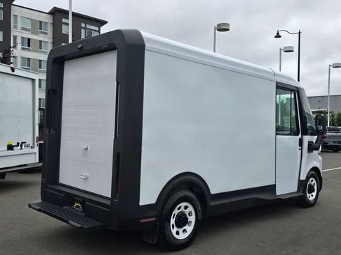 New 2025 Chevrolet Brightdrop 400 w/ Battery Pack, Max Range AWD/4WD image 5
