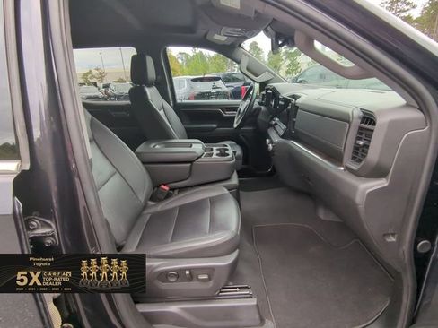 Used 2024 GMC Sierra 1500 SLT image 44