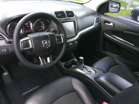 Used 2016 Dodge Journey Crossroad FWD image 11
