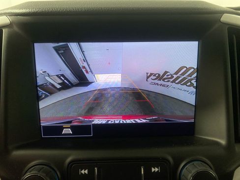 Certified 2023 GMC Terrain SLT FWD image 17