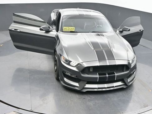 Used 2017 Ford Mustang Shelby GT350 image 58